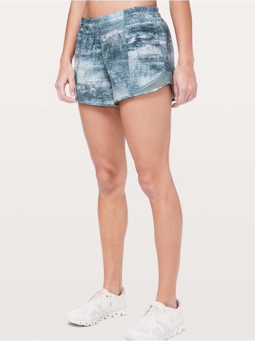 Lululemon hotty hot ii azurite mint tint (long 4” inseam)